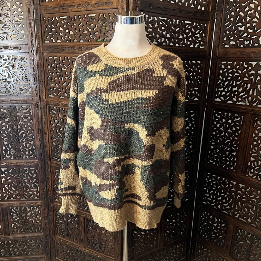Camo Print Pullover Sweater
